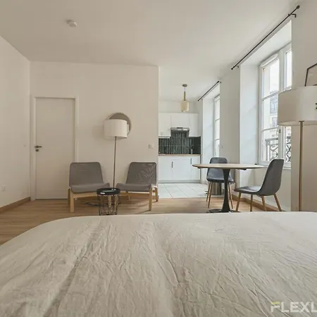 Flexliving - Luminous - Chaussee D'antin - 9 *